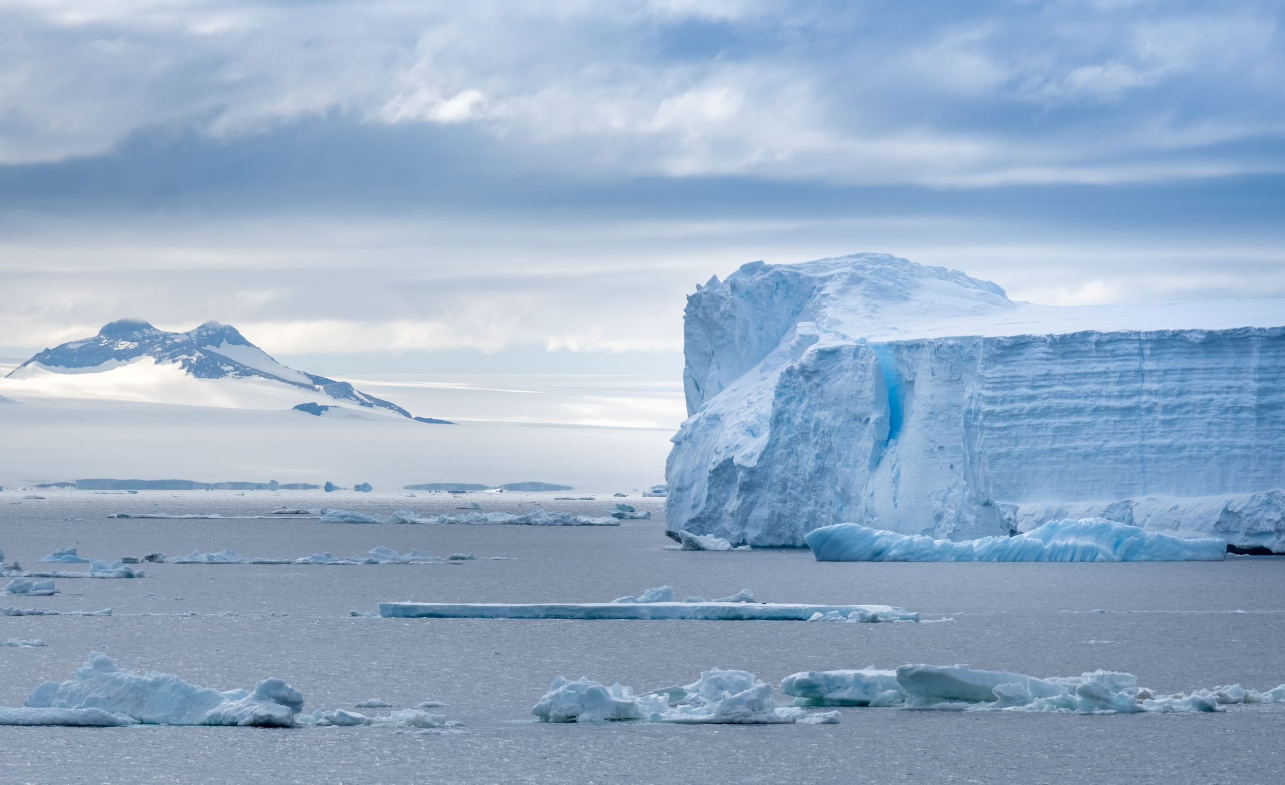 Scientists develop new model to simulate Antarctic ice shelf collapse